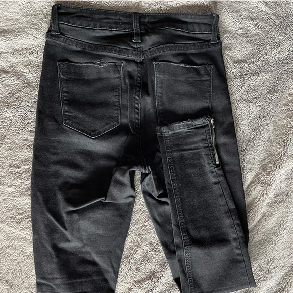 Fashion Nova High-Waisted Ripped Black Jeans - Picture 3 of 3